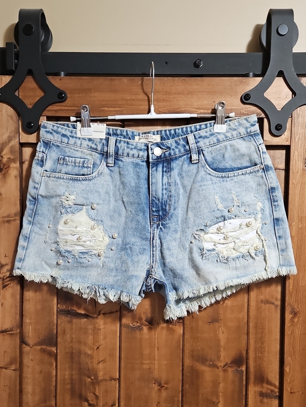 Redial Emma Pearl Embellished Distressed Denim Shorts XL